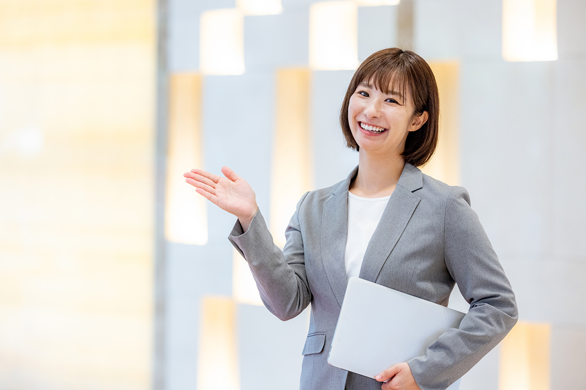 無理のない更新スケジュールと担当者を決める