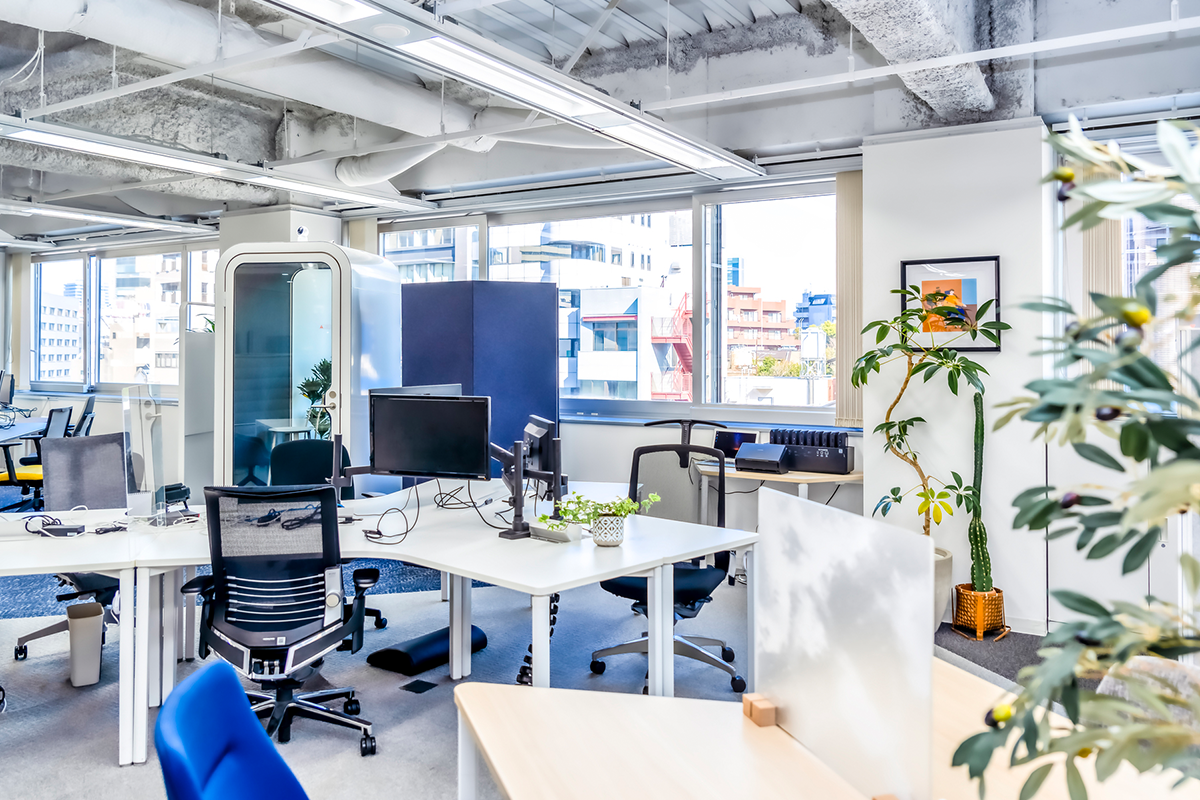 ホームページ制作会社に依頼